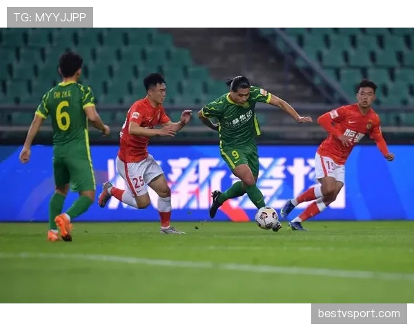 任意球未鸣哨开球，裁判规则到底怎么判？