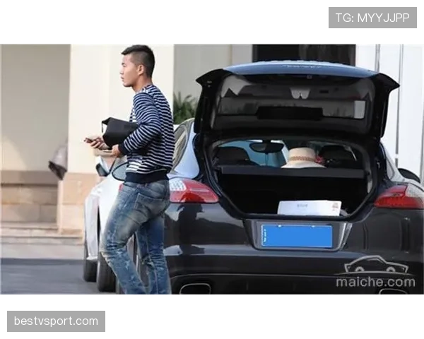 张琳芃训练完直接钻进百万豪车，这反差谁看了不迷糊？